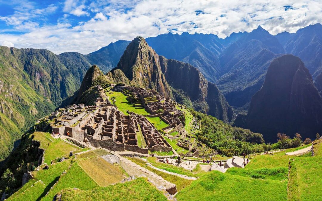 Machu Picchu + Huayna Picchu 2 Days